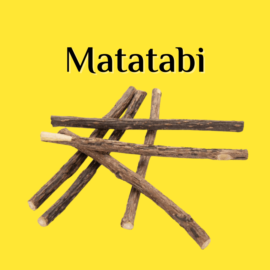 Matatabi Hölzchen sind übereinandergelegt